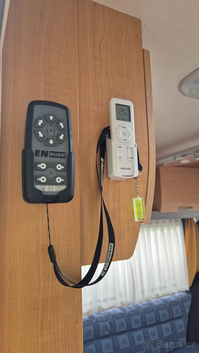 Pronájem karavan KNAUS sudwind 450, klima, pojezd... - 17