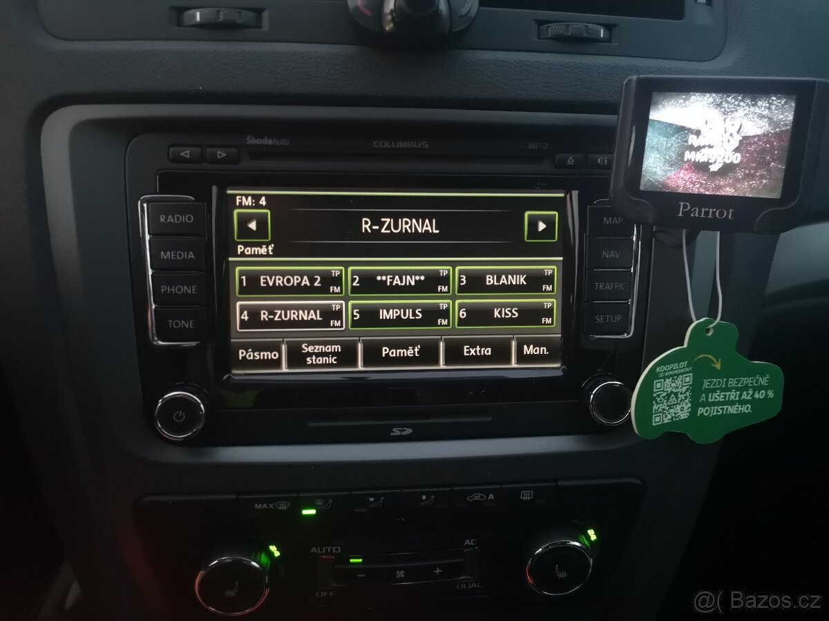 ŠKODA OCTAVIA II FACELIFT TDi 2012/06 SERVIS - 17