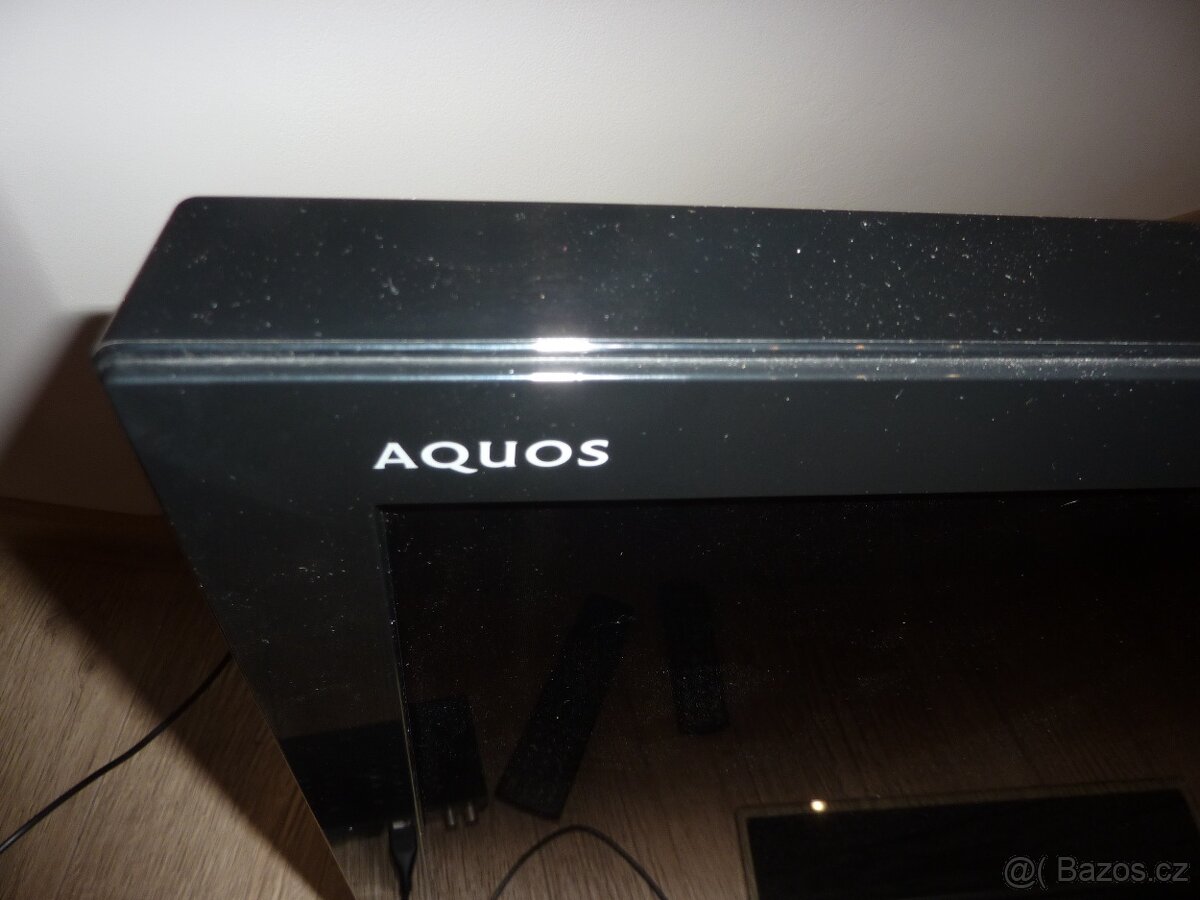 TV SHARP LC-40LE705E + set top box EVOLVE OMEGA T2 - 17