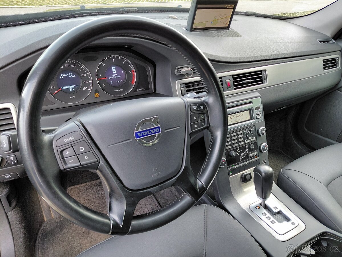 Volvo S80 1.maj.,nová stk, servis volvo - 17