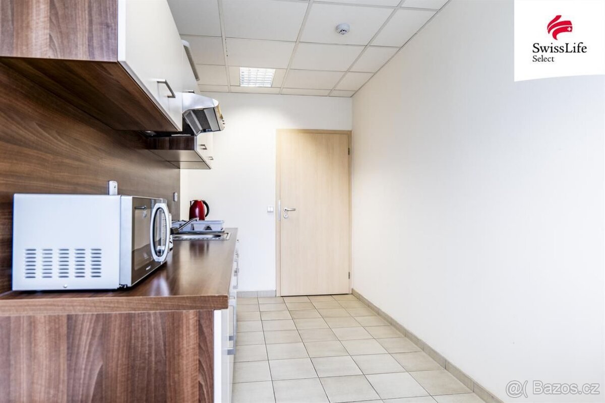 Pronájem kanceláře 119 m2 Lednická, Praha - 17