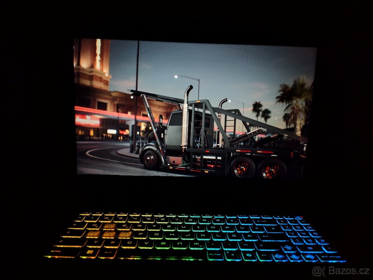 Nepoužitá 17" Katana,RTX-8gb-4.gen Mux,i7-13th,DDR5, M.2 1T - 17