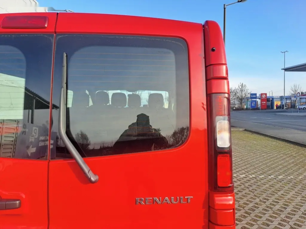Renault Trafic, 2.0DCI L2 6.MÍSTNÉ DPH PERFEKT 1 - 17