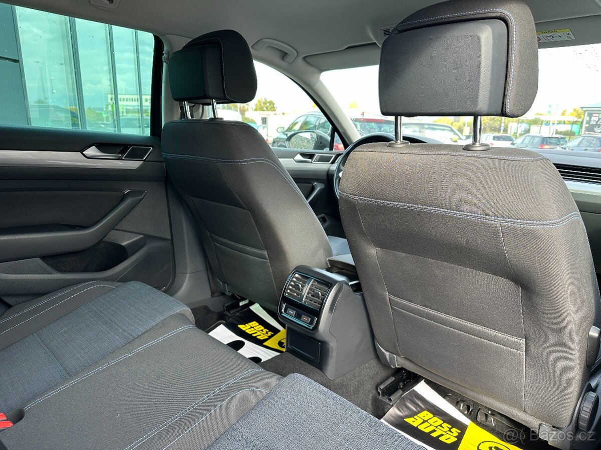 Volkswagen Passat GTE 2021 - 17