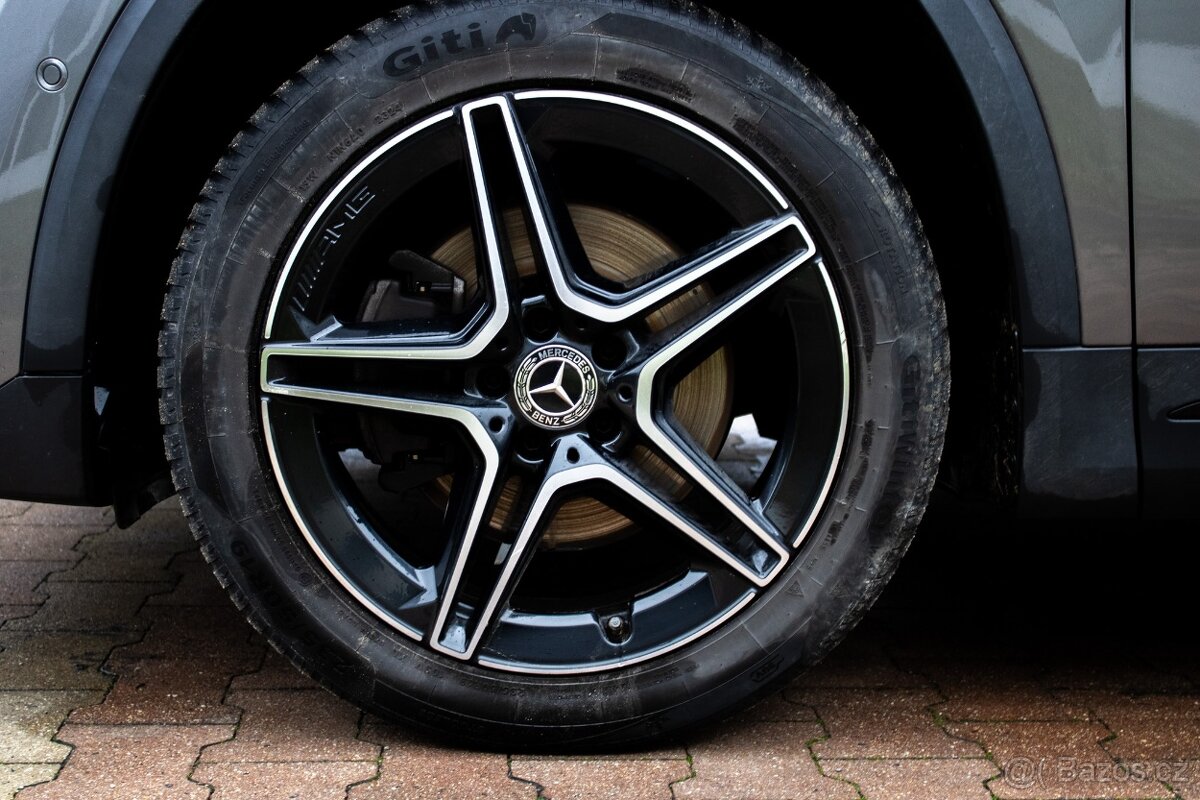 Mercedes-Benz GLA 250 e - 17