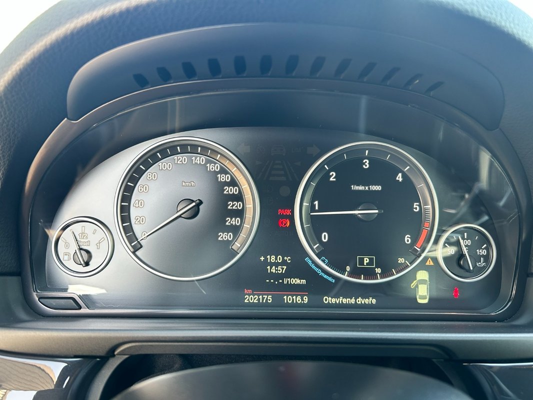 BMW 525 xD Xdrive 2013 Automat ČR - 17