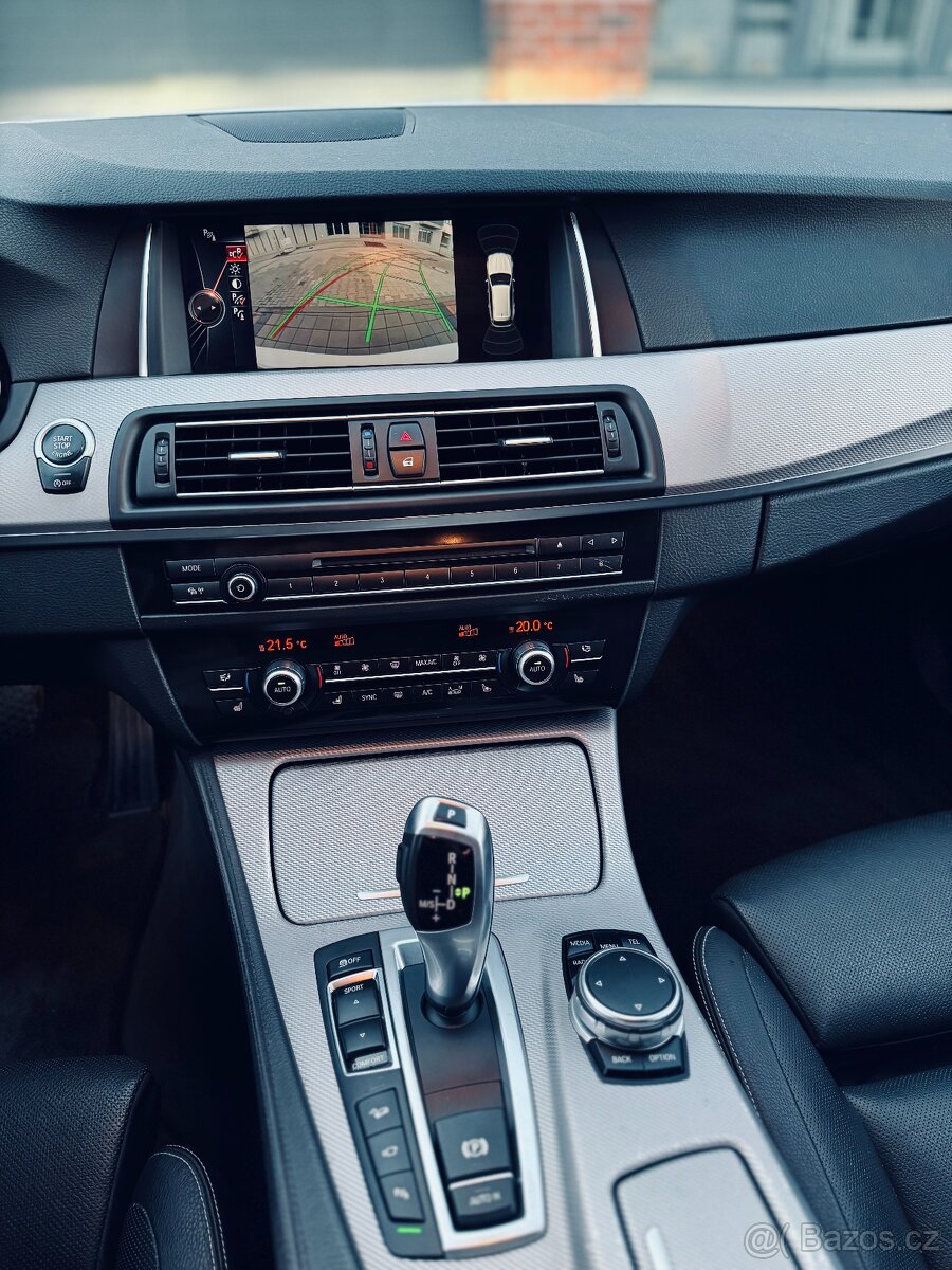 BMW 530d M-paket xDrive facelift Harman/Kardon HUD ČR 2016 - 17