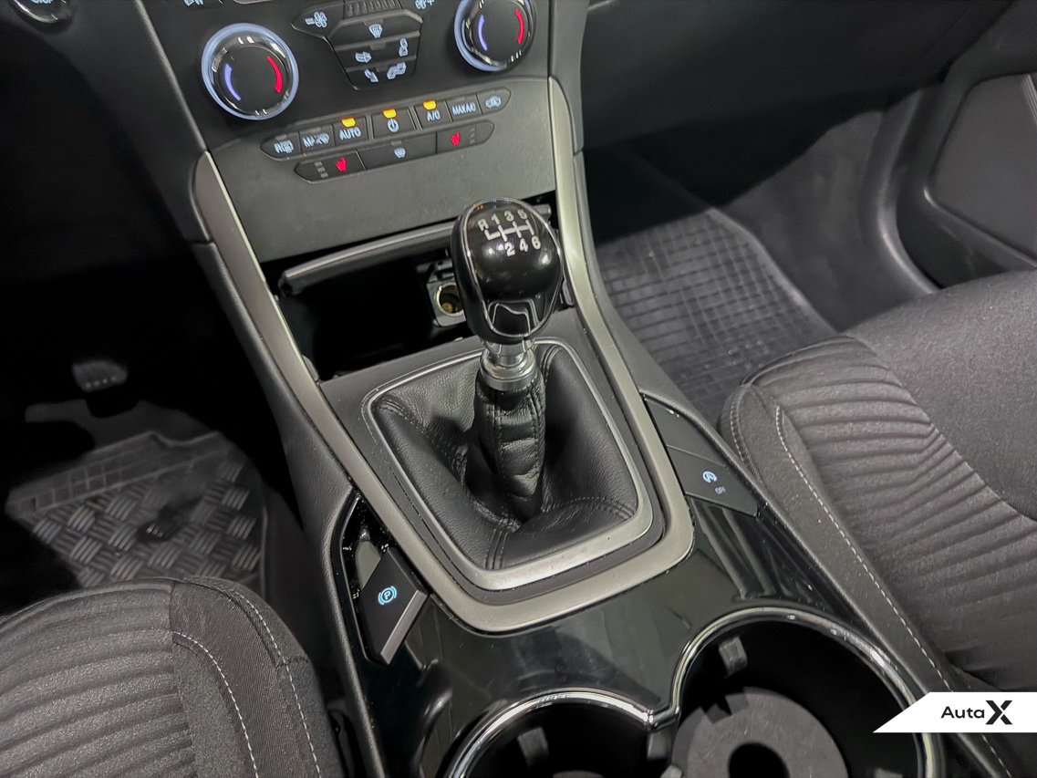 Ford S-MAX Trend 2.0 TDCi 110 kW - 17