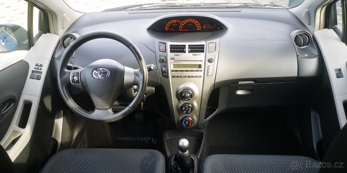 Toyota Yaris II 1,0 VVTi - 51kw. EURO 4. STK+EM do: 3/2026 - 17