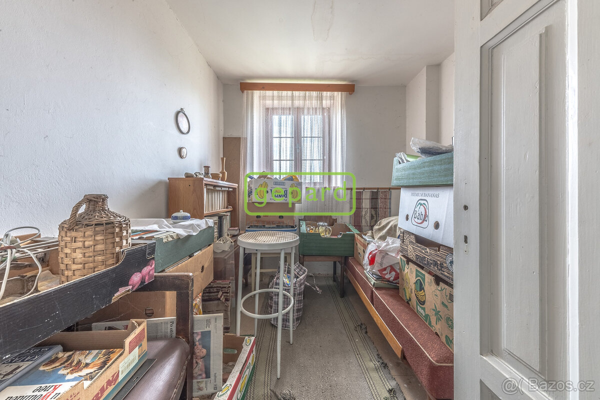 Vesnická usedlost-rodinný dům s hospodářskými stavbami v Ho - 17