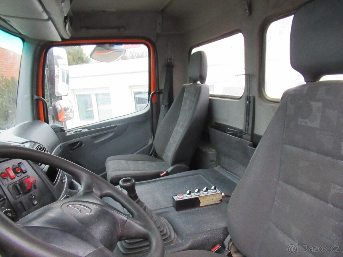 MB Axor 1829 hákový nosič kontejnerů - 17