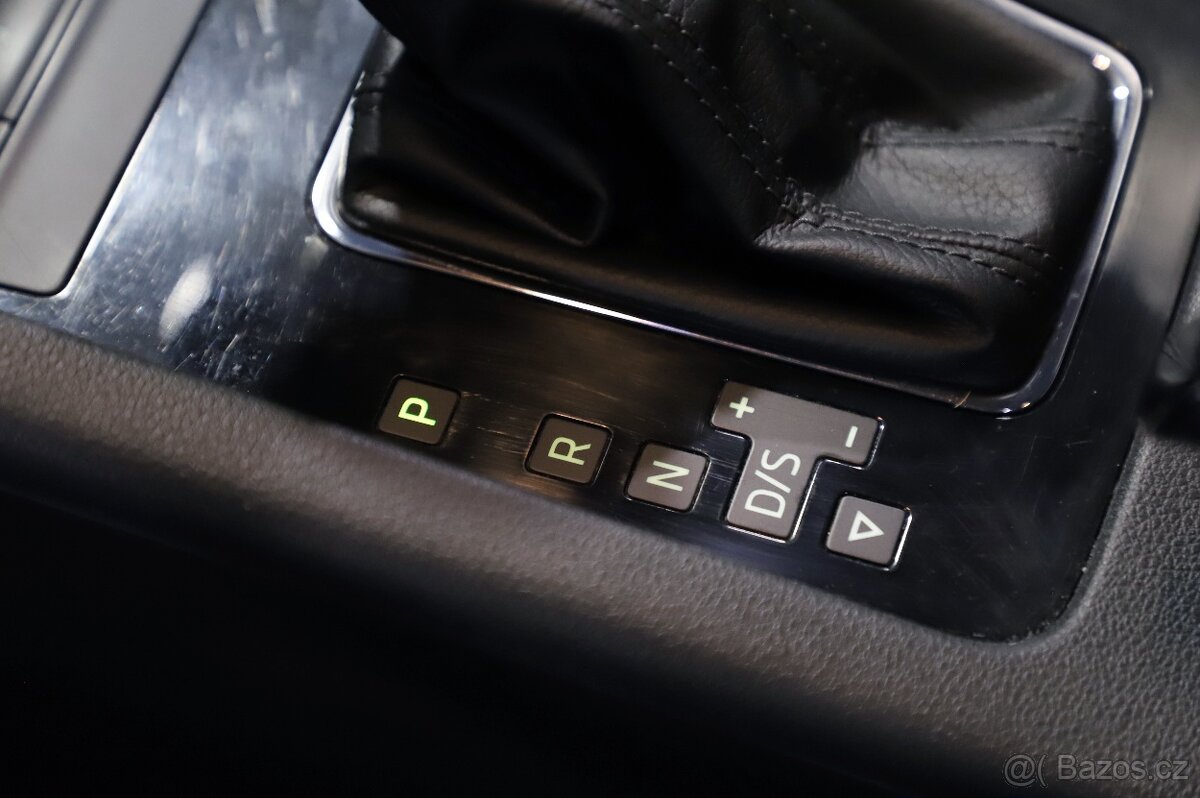 Škoda Octavia 3 Combi 1.6 TDI 85kW DSG - Zálohováno - 17