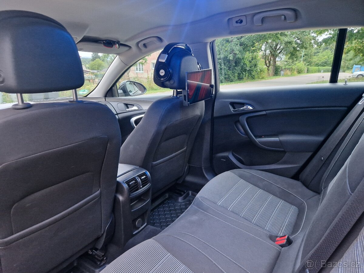 Opel Insignia Sports Tourer 2.0CDTi 118kW, 2013, manual. - 17