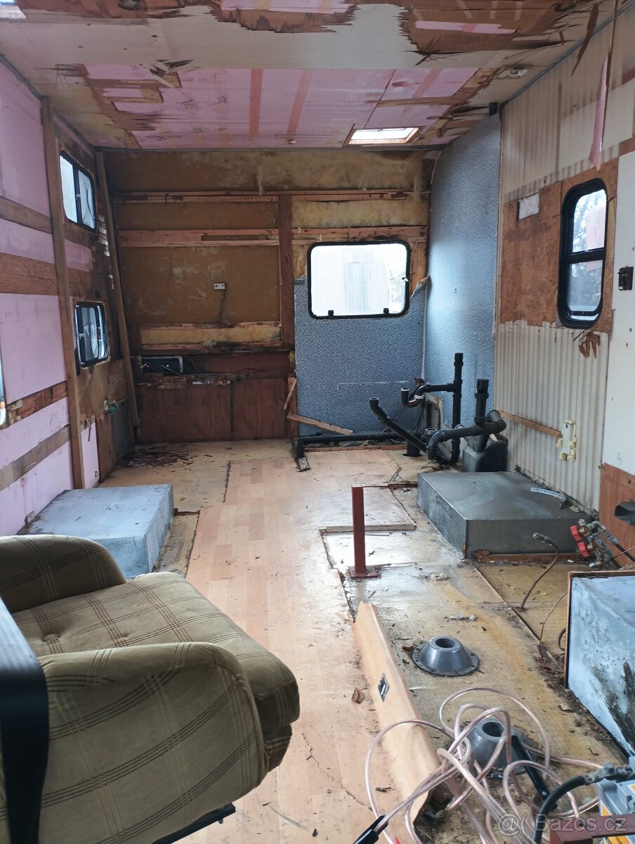 Karavan Chevy G30 6,2 diesel, měchy - 17