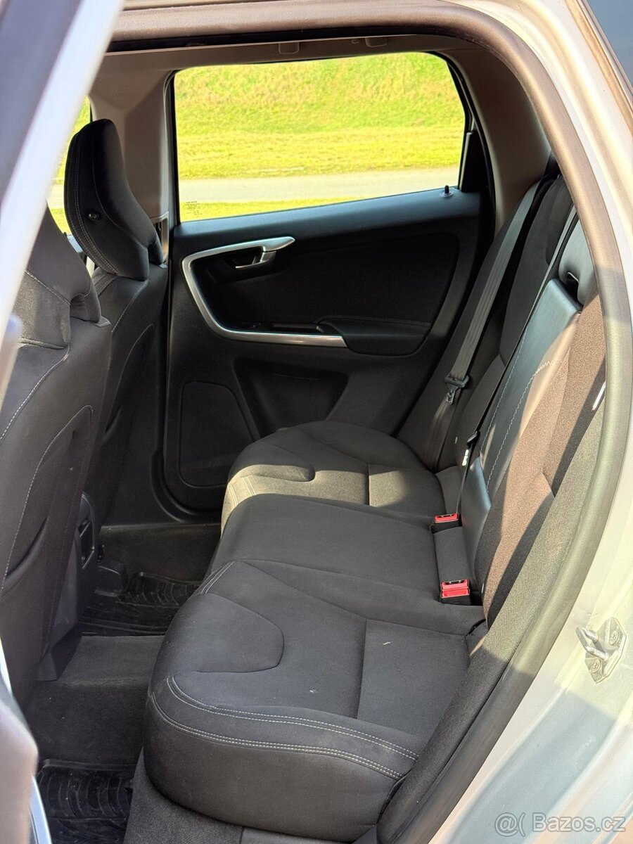 VOLVO XC60 2014 - 17