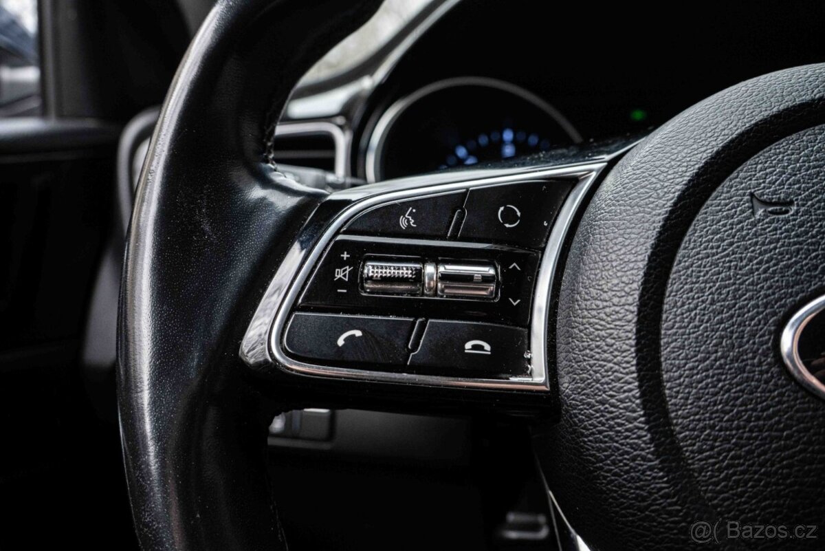 Kia Ceed 1.6 CRDi mHEV Gold A/T - 17