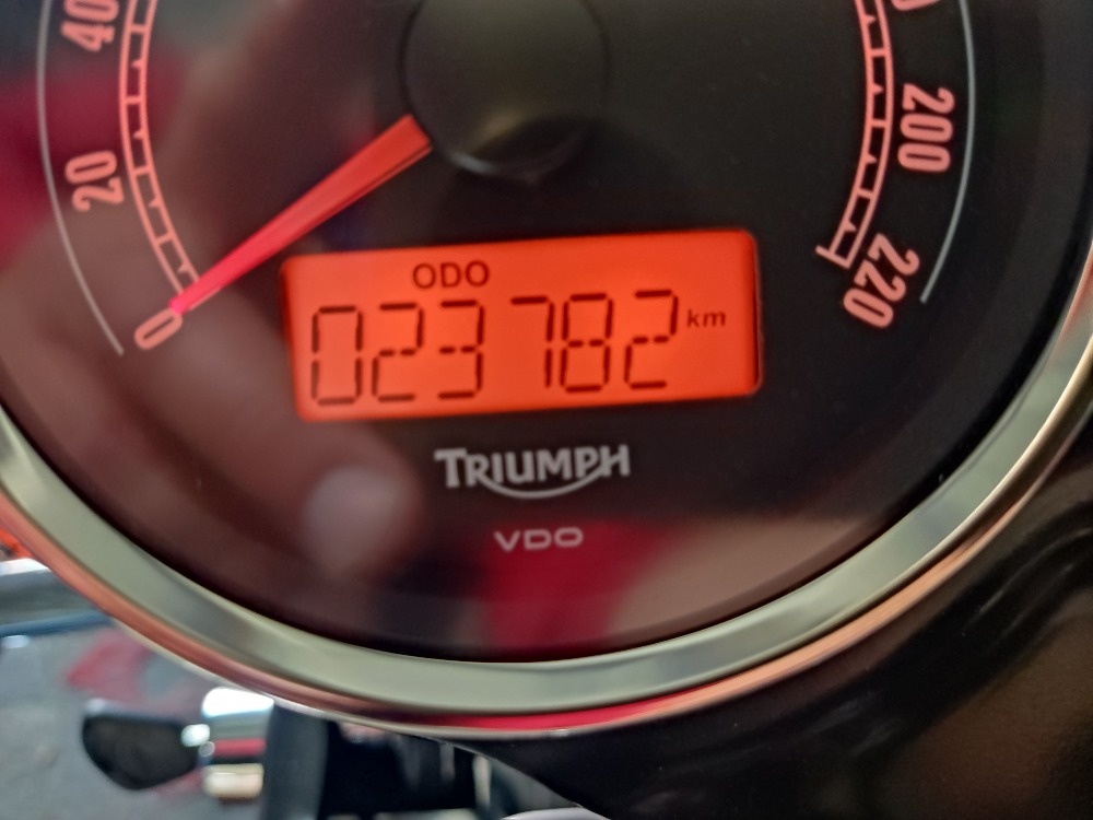 Triumph Bonneville T 100 (2011) TOP stav, VÝPRODEJ - 17