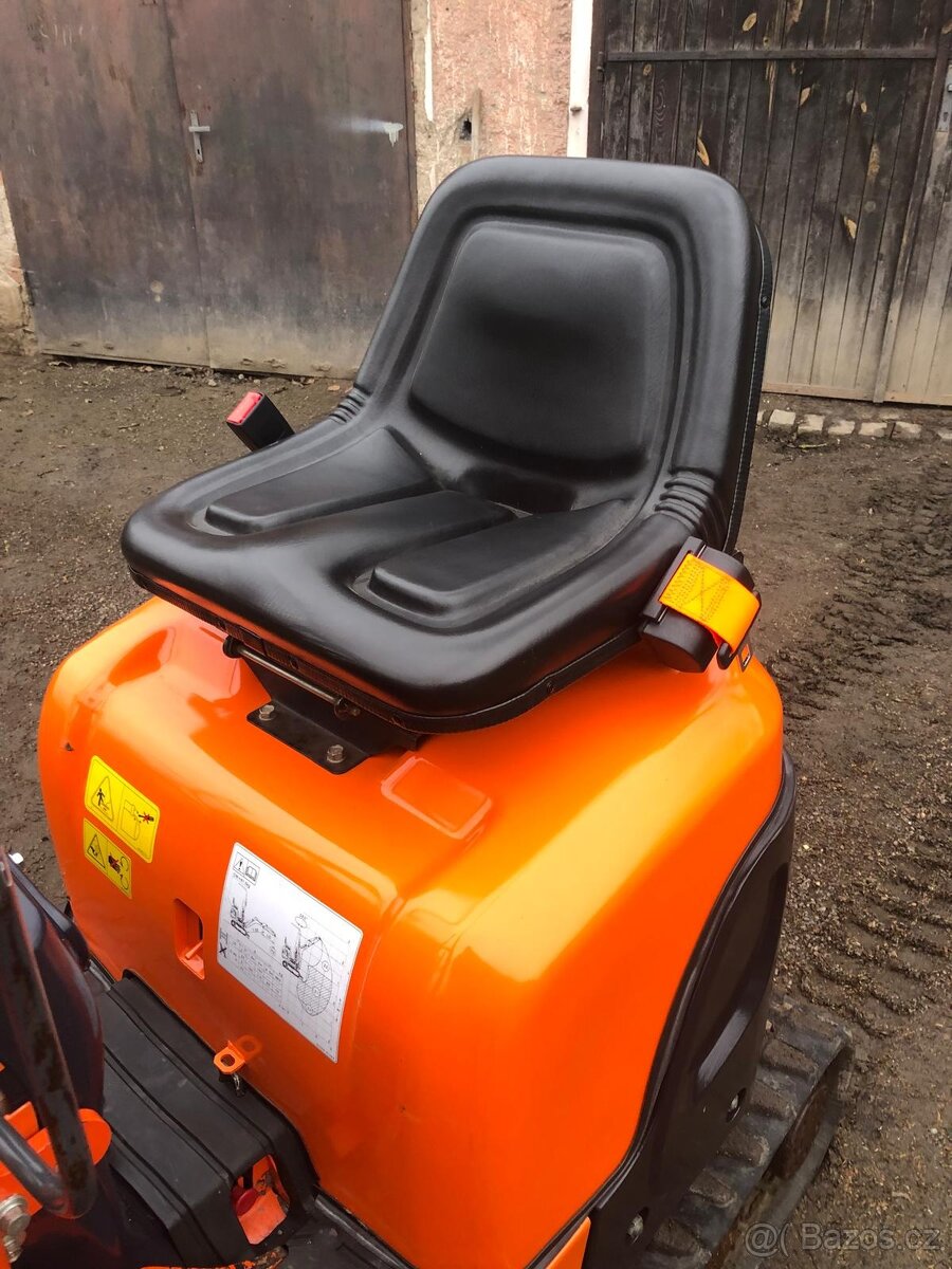 Minibagr Kubota U10 s nulovým přesahem zádě - 17