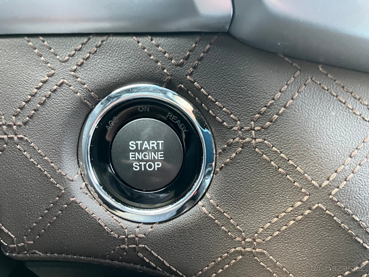 SSANGYONG REXTON 2,2D PREMIUM 4X4 - 17