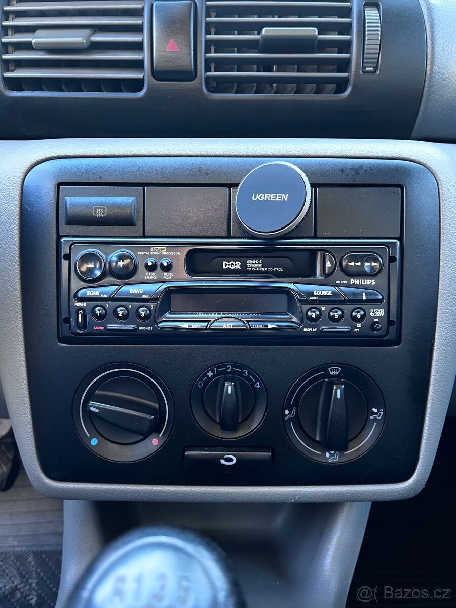 Octavia 1, modrá metalíza,1.6 55kw, 159 000km - 17