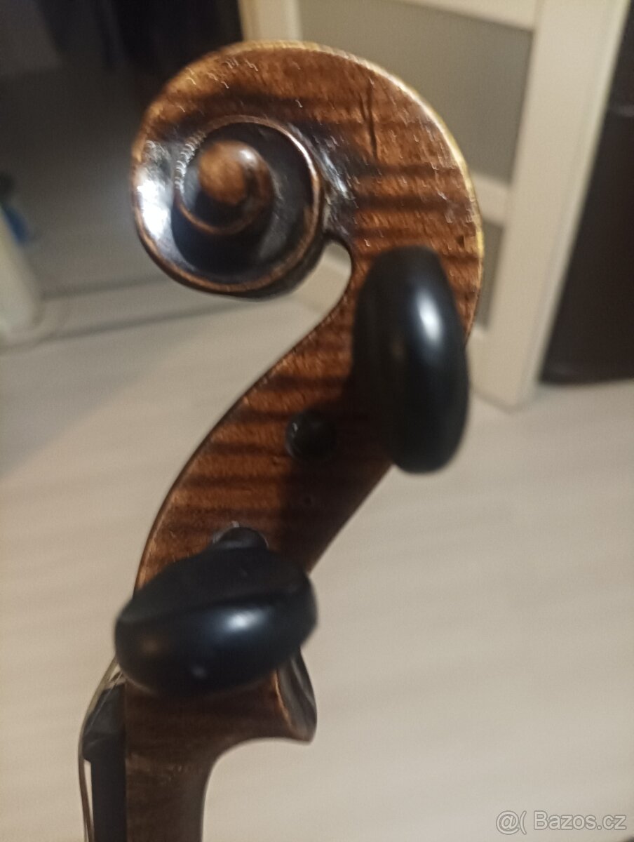 Starožitné housle - 17