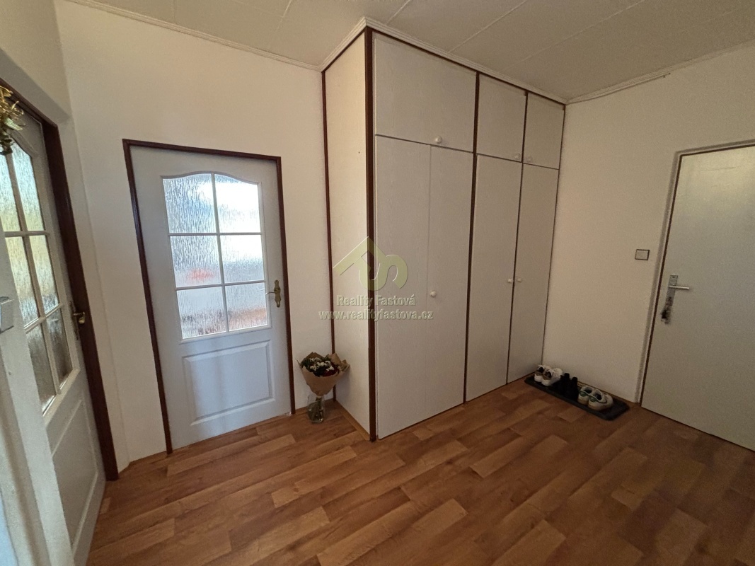 Rokycany-prodej velkého bytu 3+1 se zasklenou lodžií - 17