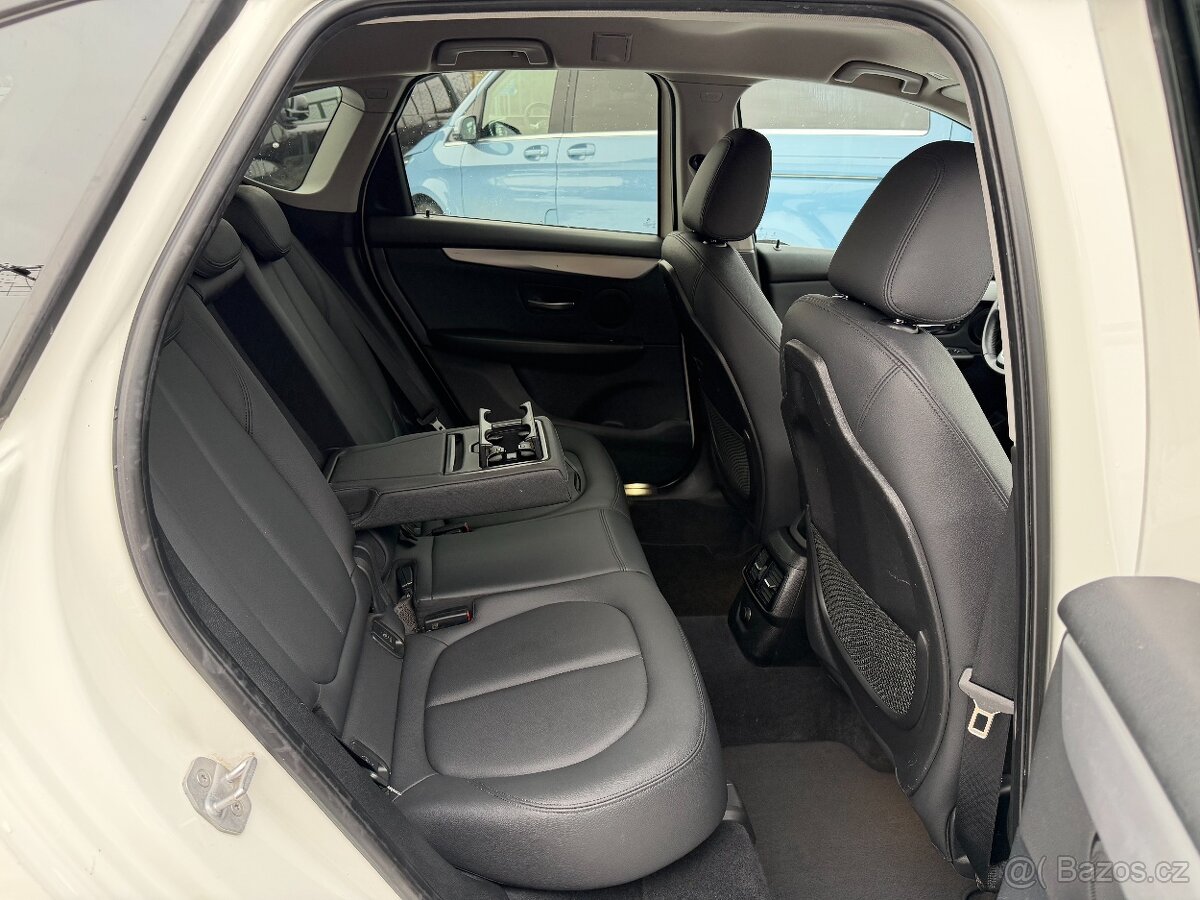 BMW Řada 2, 216d 85kW Active Tourer - 17