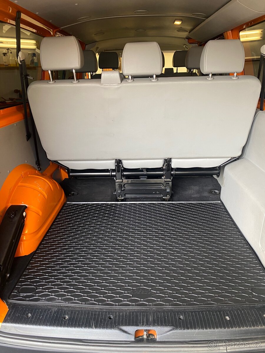 VW TRANSPORTER T5 Long 2014 9 MÍST - 17