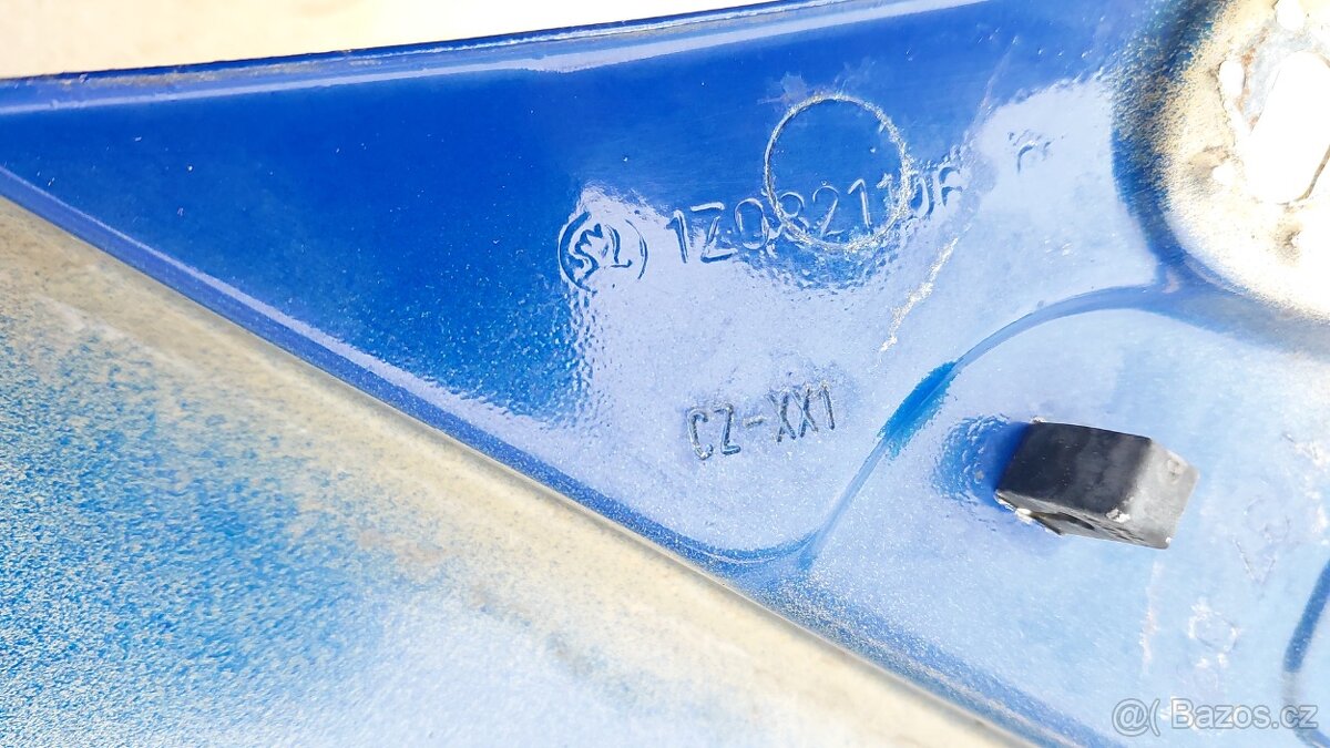 Škoda Ocavia 2 Facelift – Blatníky modré 4590 - 17