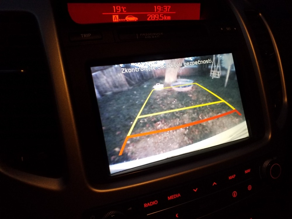 KIA VENGA 1.6 (2019) - 17