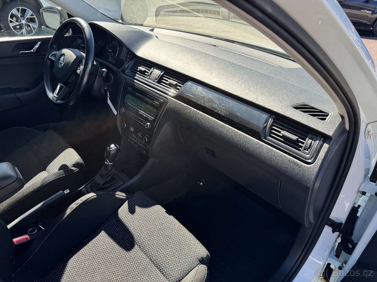 Škoda Rapid Spaceback StylePlus 1.4TSI DSG - 17