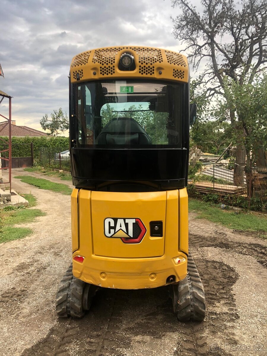 Caterpillar CAT 301.8 - 17
