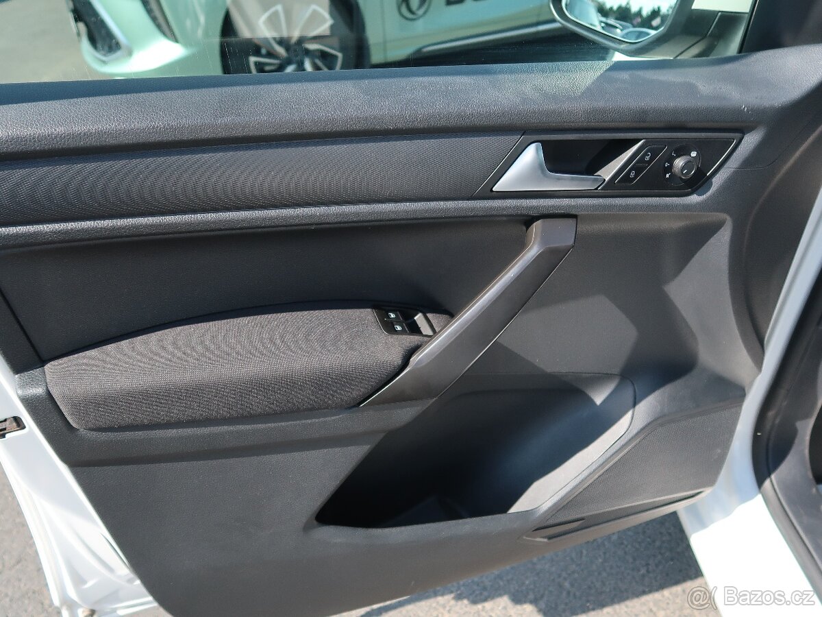 VW Caddy 2.0TDi,75kW,1majČR,tažné,DPH - 17