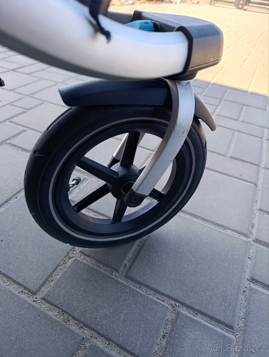 Thule Urban Glide 2 - 17