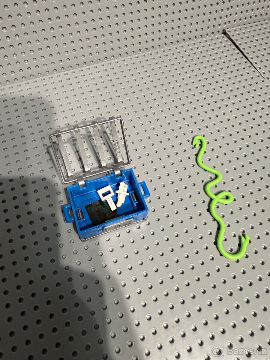 Playmobil set 6692 & 70108 - 17