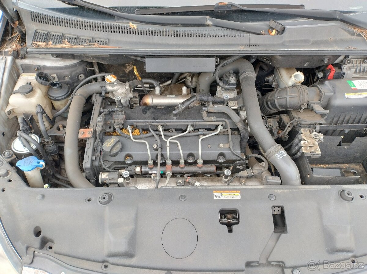 KIA Carnival III 2008 2,9CRDI 136kW J3 XENONY - DILY - 17