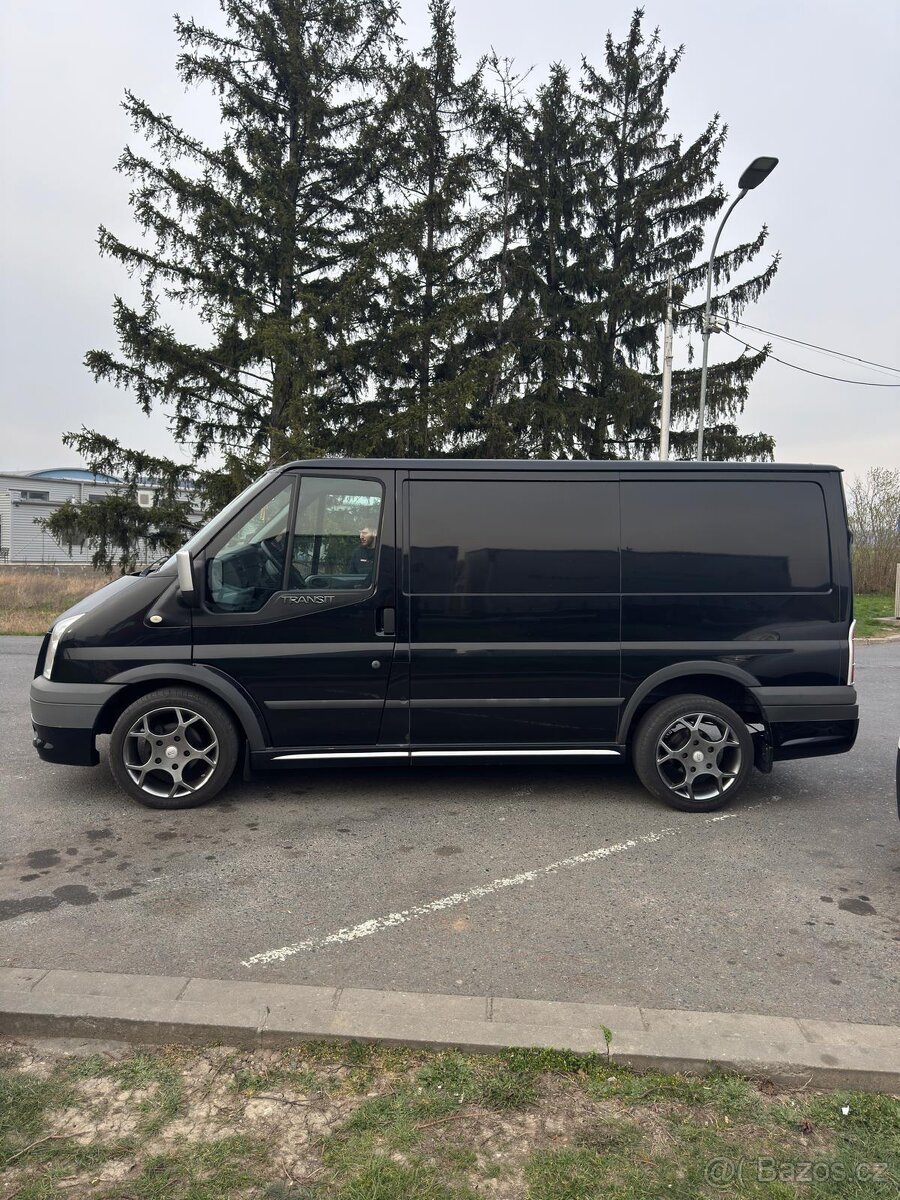 Ford-Transit Sport - 17