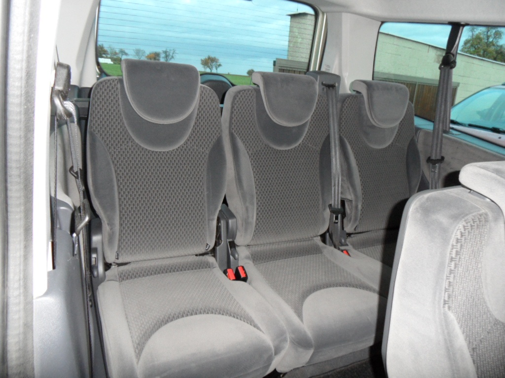 Citroen Jumpy 2.0 HDi,Exclusive,zak. ČR,1.maj,serv.knížka - 17