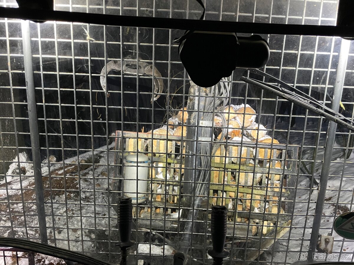 New Holland + Palms - 17