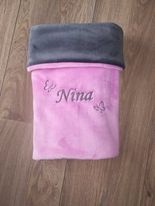 deka s výšivkou jména a obrázku na přání - více barev - 17