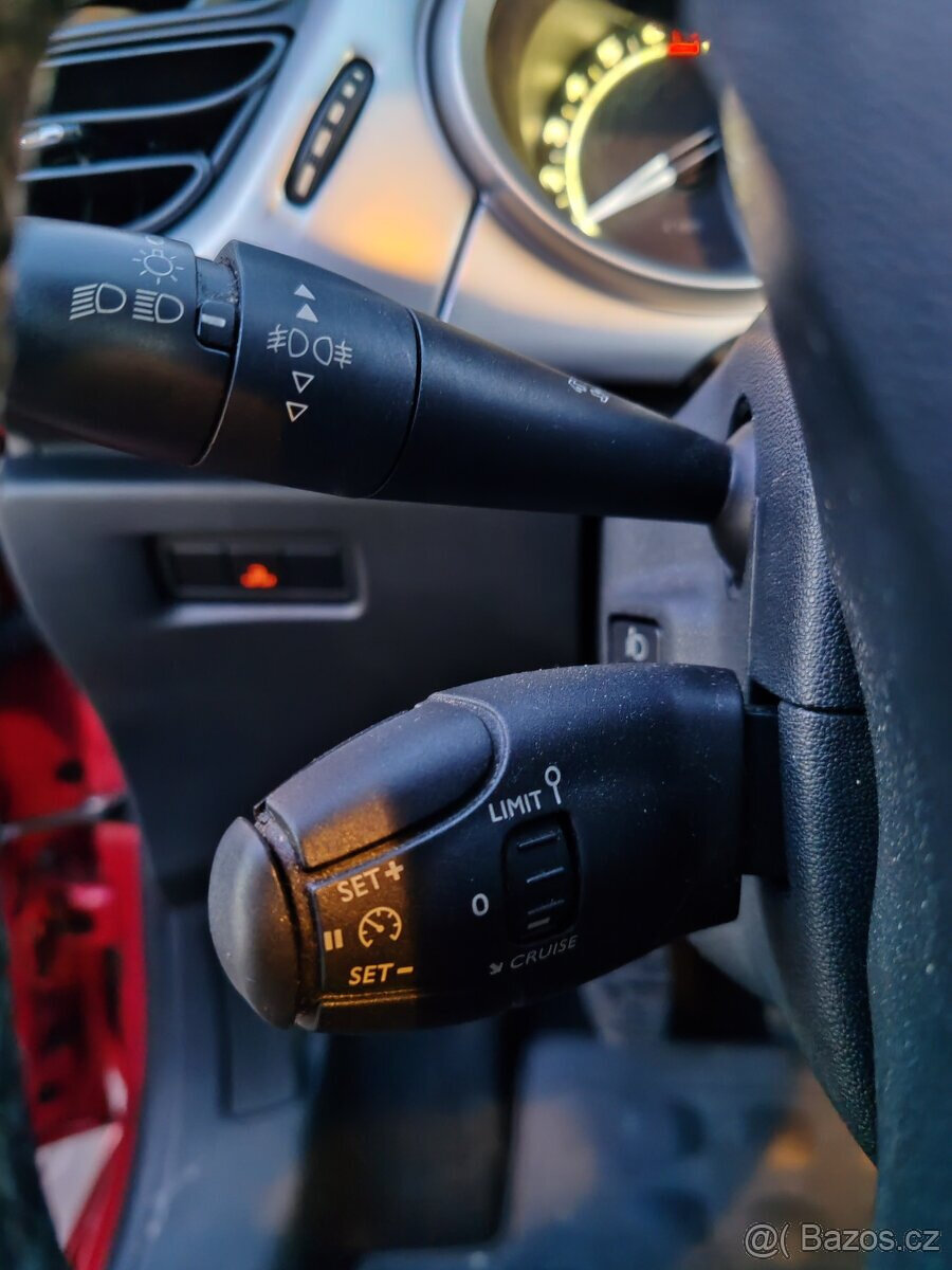 Citroen C3 1.4 benzín 54kW 2011 96000km 1. majitelka - 17