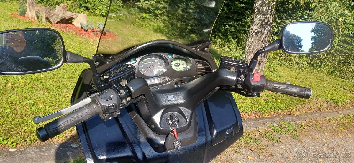 Honda Silver Wing FJS 400 D r.v.2006 - 17