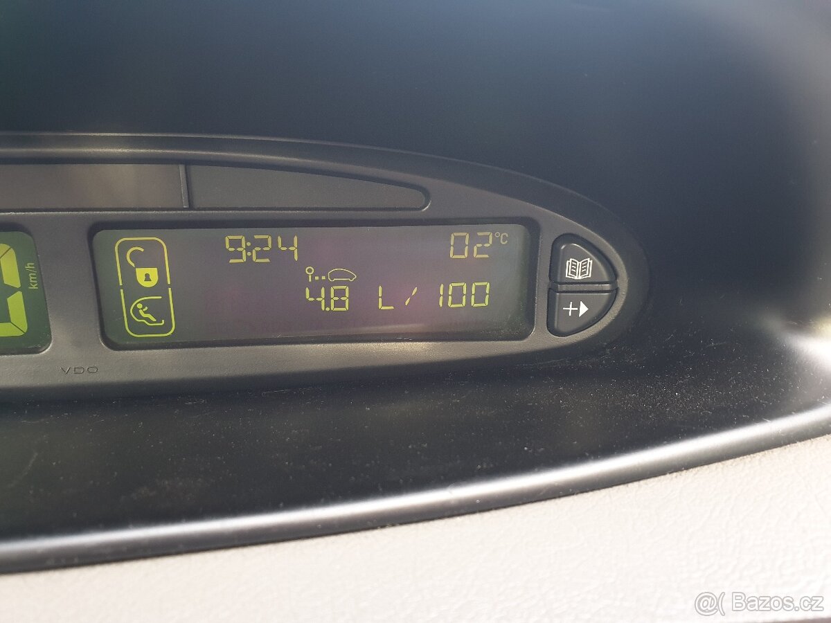 Citroen xsara Picasso 1.6 HDI - nová STK - 17