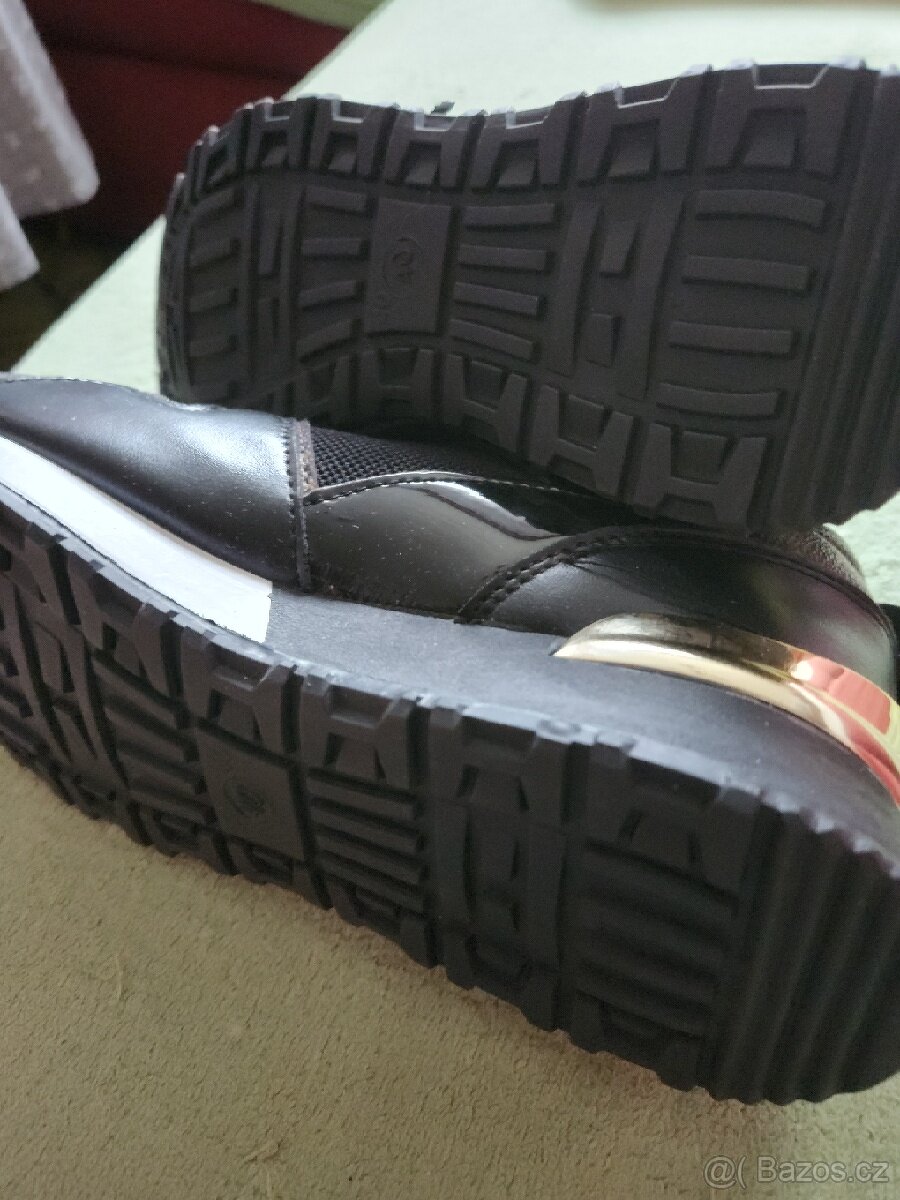 Louis Vuitton tenisky - 17