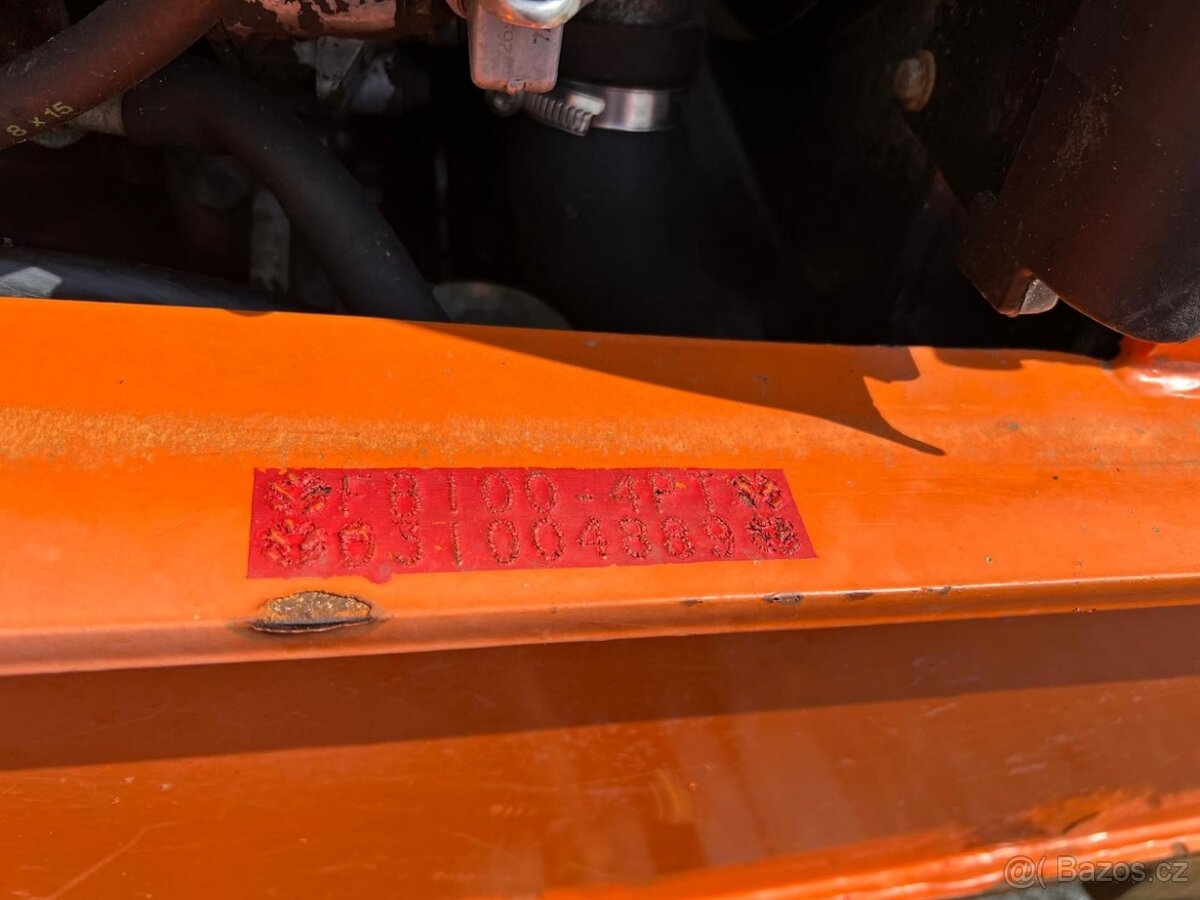 Rypadlonakladač NEW HOLLAND BF 100 (FIAT KOBELCO) - 17