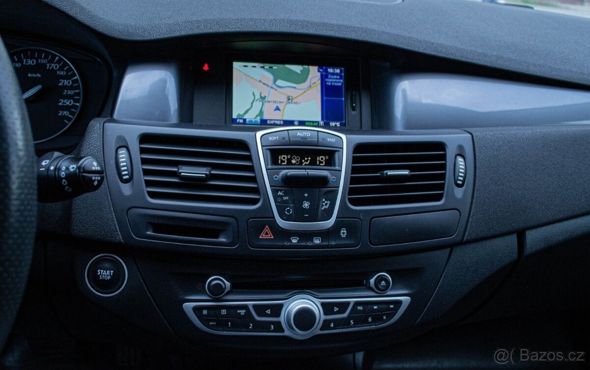 Renault Laguna 2.0 dCi 4control - 17