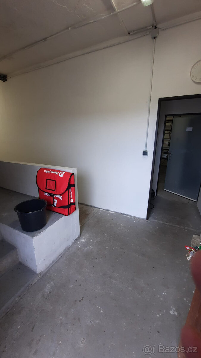 AQAPONICKA FARMA Pronajem - 17