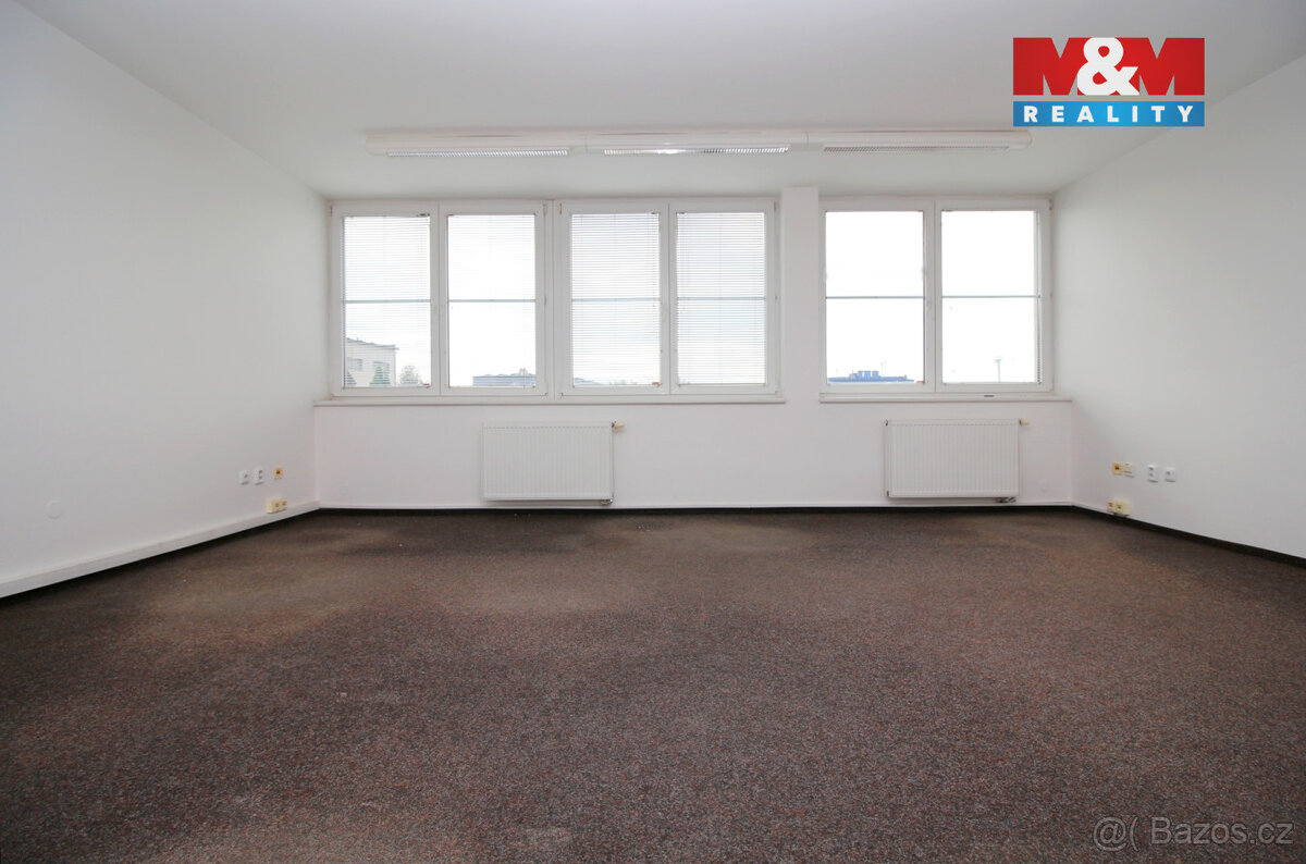 Prodej kancelářského prostoru, Hradec Králové, ul. Vážní - 17