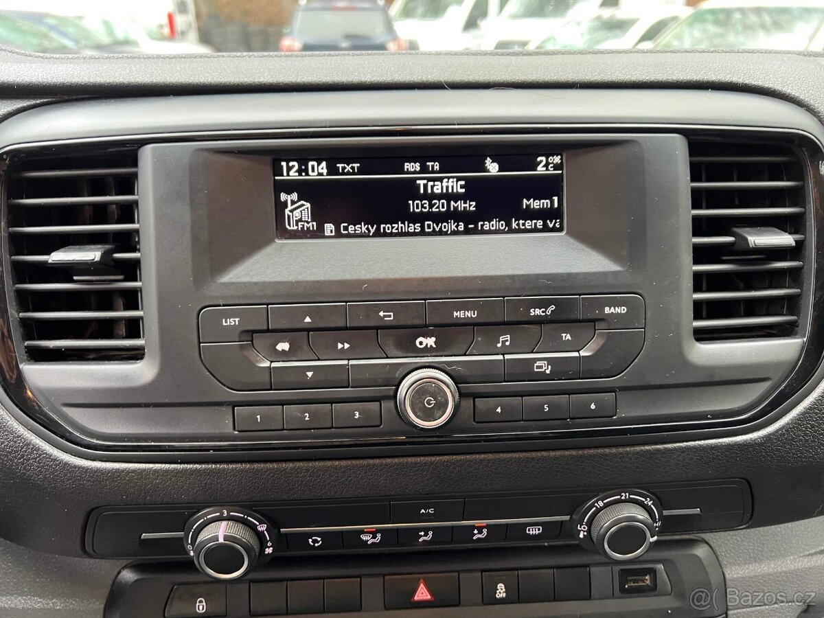 CITROEN JUMPY 2.0HDI 90kW 2018 6 míst ČR klima tažné - 17