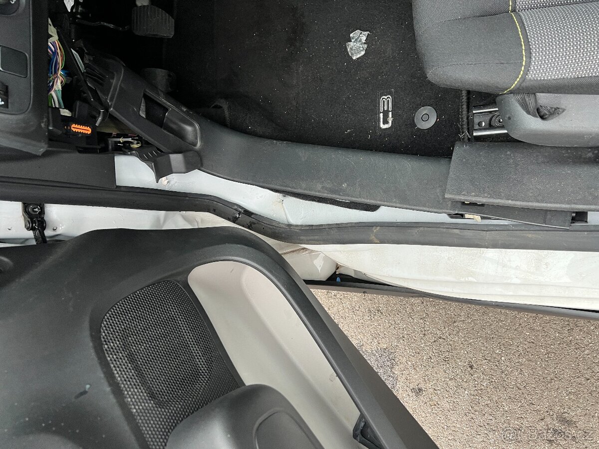 Citroën C3 1.2 VTI 61 kW - 17